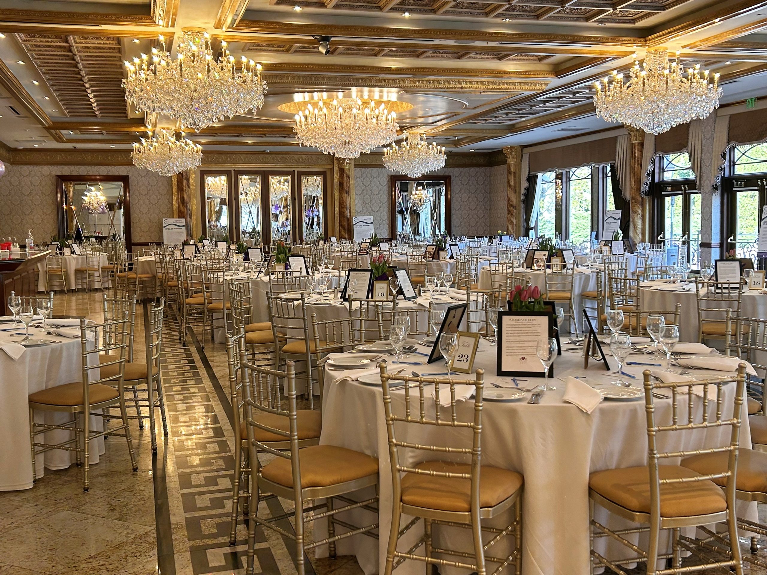 Center for Hope & Safety's 2023 Evening of Hope at Seasons
